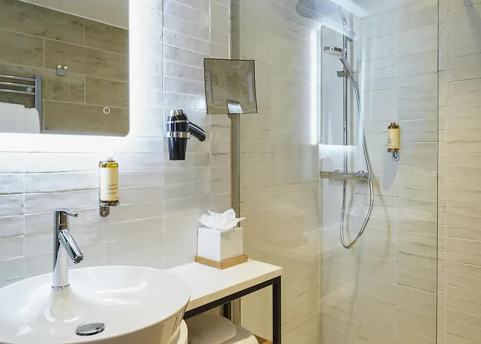 Mercure Avignon Tgv Hotel & Spa